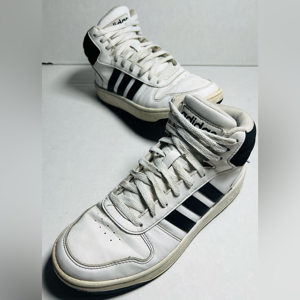 Adidas men’s hoops 2.0 sneaker size 7